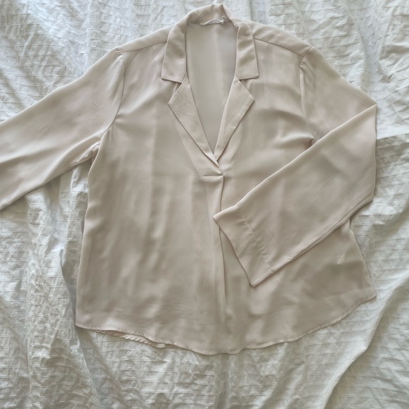 LUSH Clothing Flowy Blouse - Picture 3 of 6